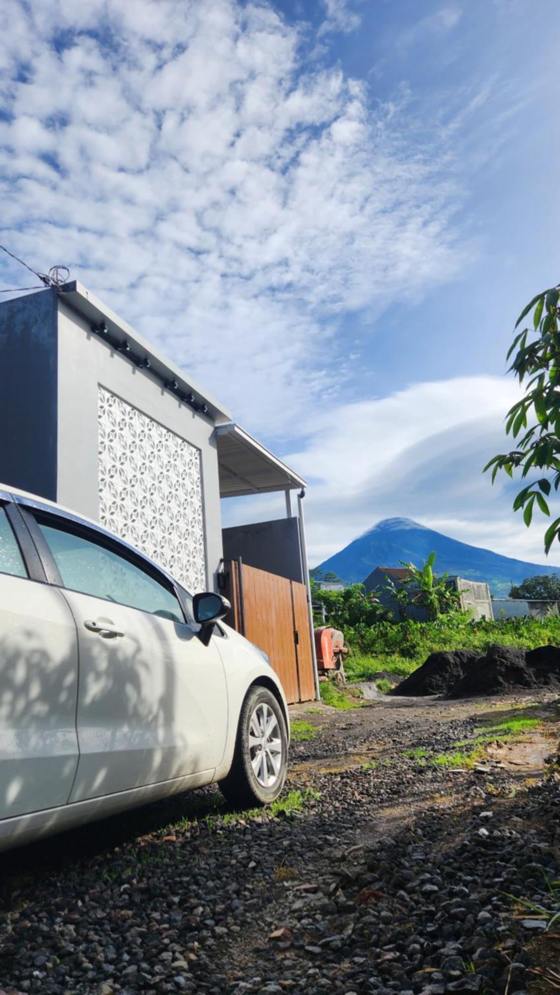 Damitsa Homestay Syariah ウォノソボ エクステリア 写真