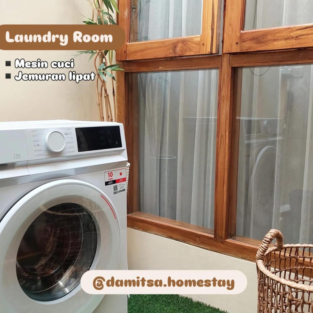 Damitsa Homestay Syariah ウォノソボ エクステリア 写真